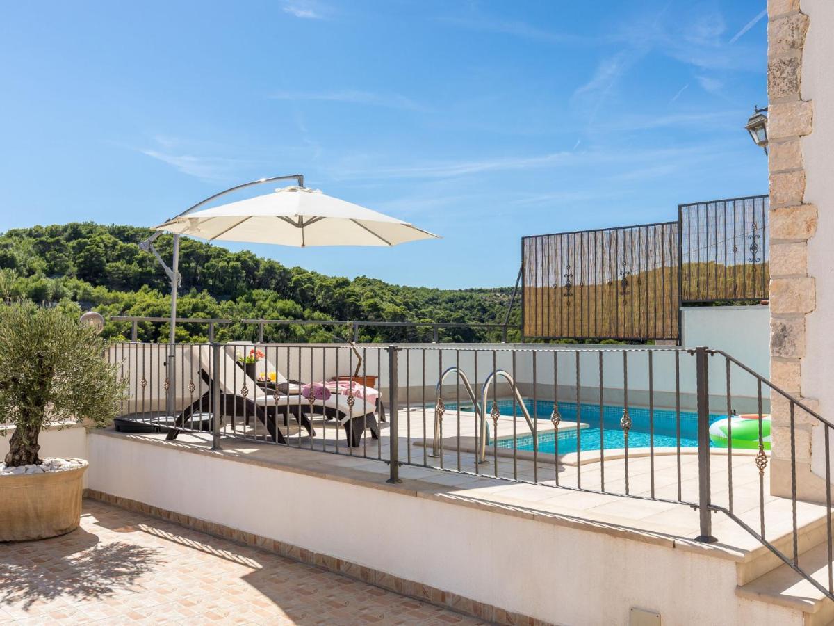 Luxurious Villa In Selca With Pool Buitenkant foto